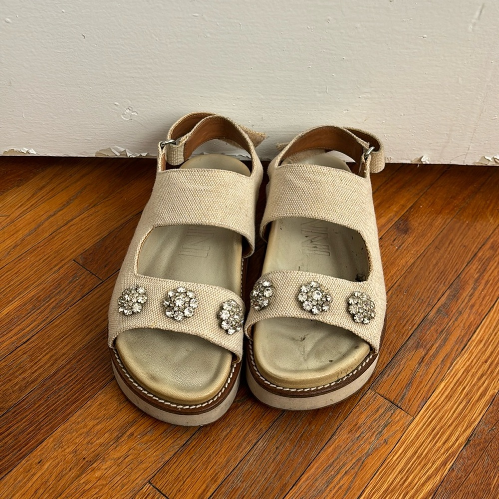Gandhi platform sandals 38 missing a rhinestone cute with socks